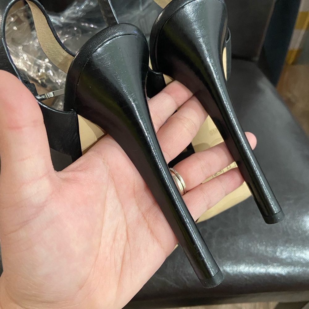 MK Heels